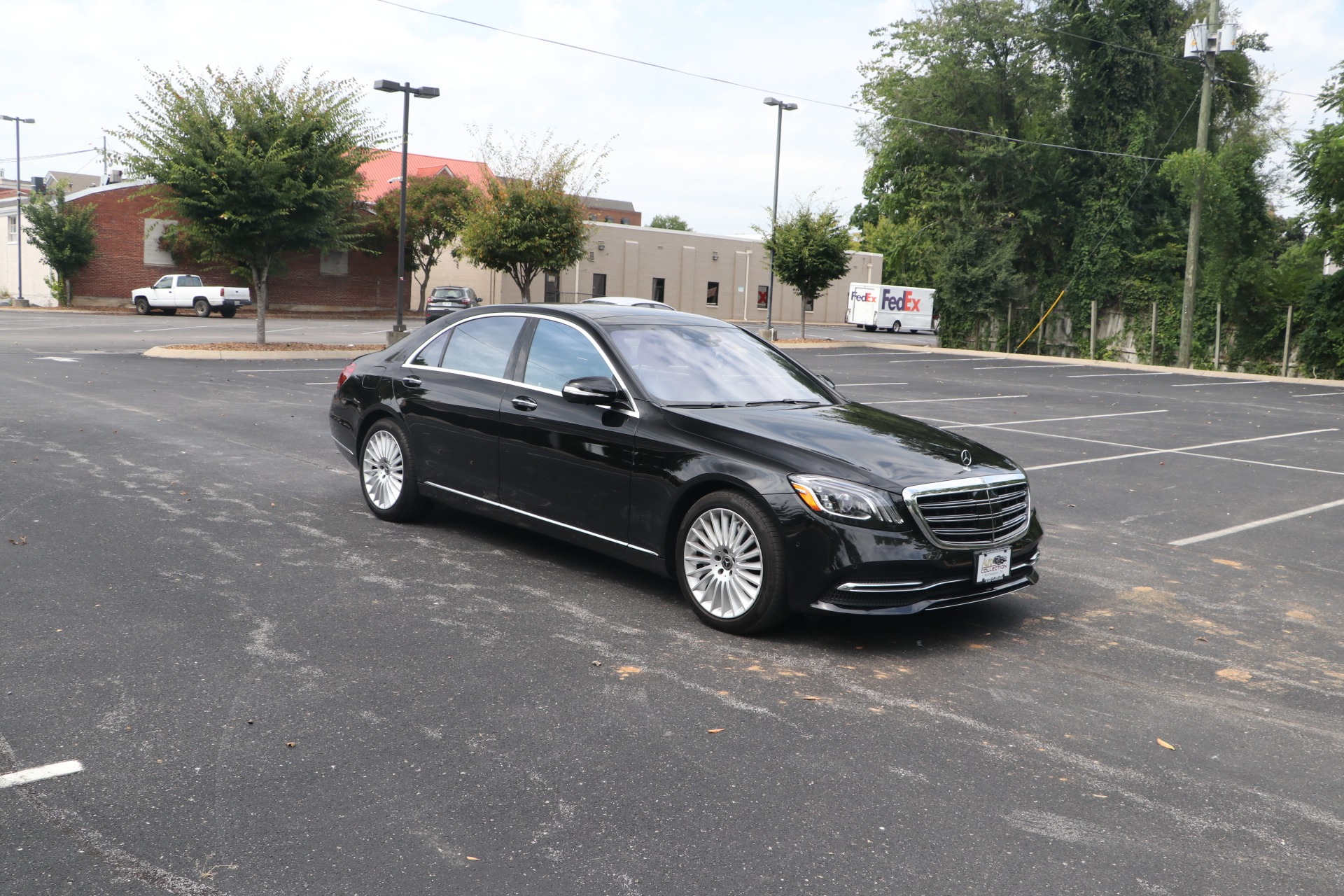 Used 2018 Mercedes-Benz S560 4MATIC w/Premium 1 Package for sale $61,950 at Auto Collection in Murfreesboro TN 37130 1