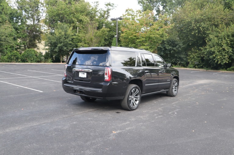 Used 2020 GMC Yukon XL Denali 4WD W/DENALI PREMIUM PKG for sale $70,950 at Auto Collection in Murfreesboro TN 37130 3