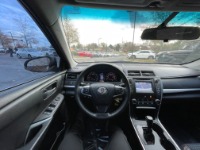 Used 2015 Toyota Camry SE FWD for sale Sold at Auto Collection in Murfreesboro TN 37129 23
