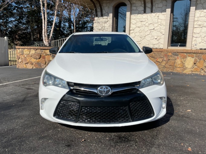 Used 2015 Toyota Camry SE FWD for sale $13,450 at Auto Collection in Murfreesboro TN 37130 5