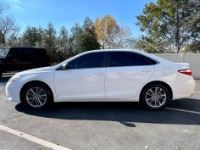 Used 2015 Toyota Camry SE FWD for sale Sold at Auto Collection in Murfreesboro TN 37129 8