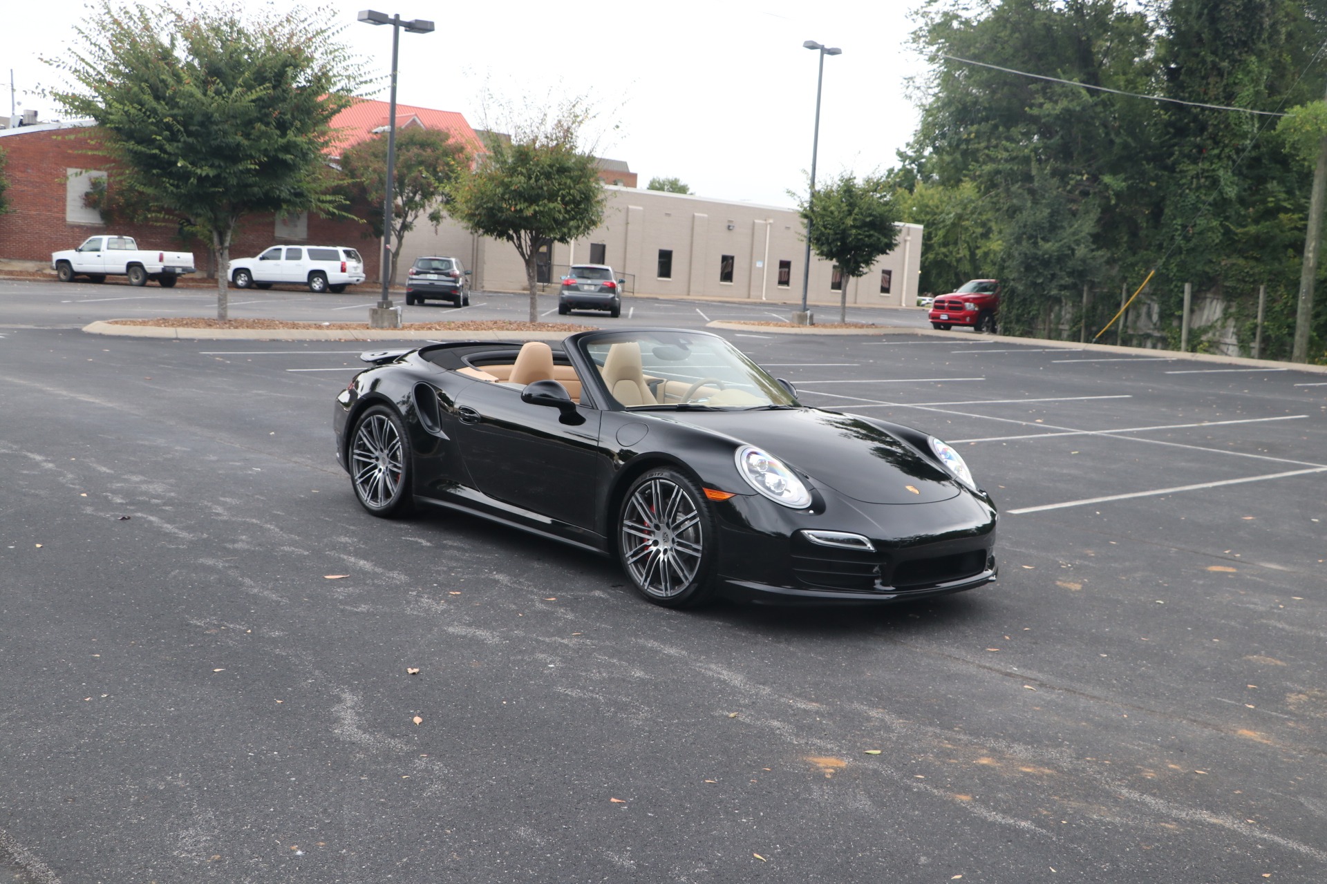 Used 2014 Porsche 911 TURBO CABRIOLET SPORT CHRONO W/NAV for sale $159,670 at Auto Collection in Murfreesboro TN 37130 1