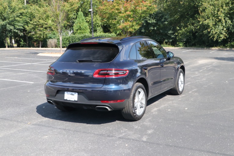 Used 2018 Porsche Macan AWD PANORAMIC SUNROOF W/NAV for sale $46,750 at Auto Collection in Murfreesboro TN 37130 3
