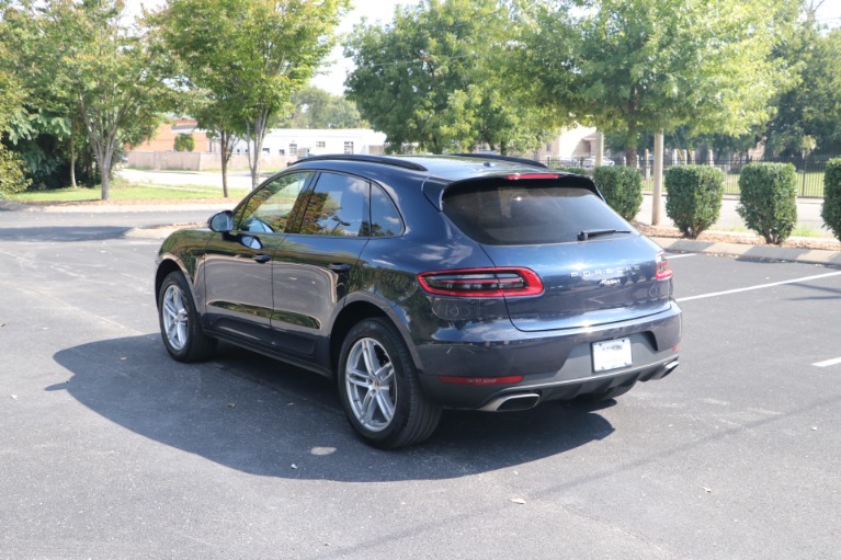 Used 2018 Porsche Macan AWD PANORAMIC SUNROOF W/NAV for sale $46,750 at Auto Collection in Murfreesboro TN 37130 4