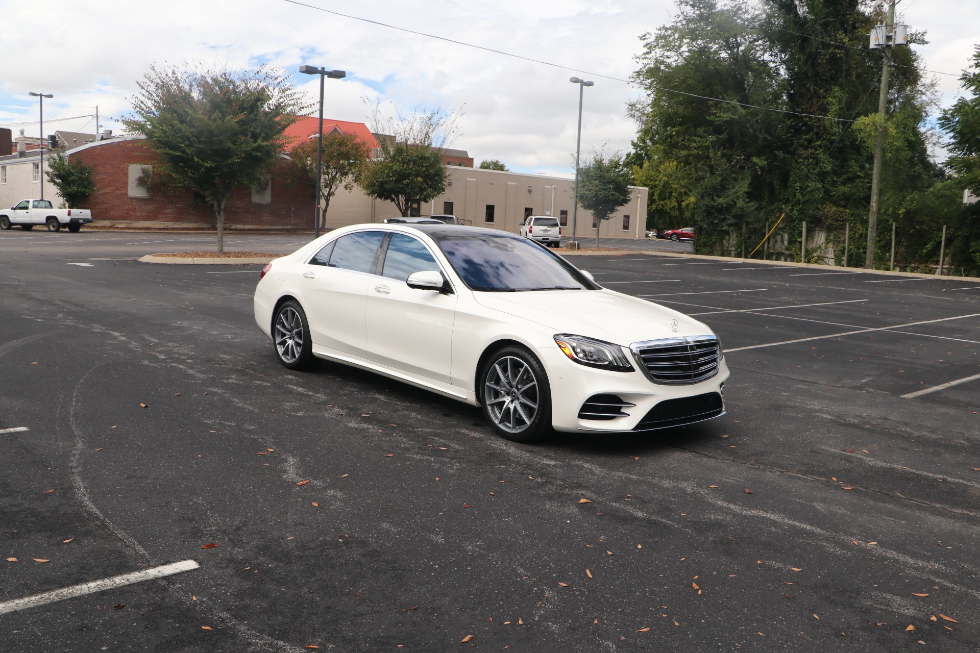 Used 2020 Mercedes-Benz S560 PREMIUM RWD W/AMG Line Exterior Package for sale Sold at Auto Collection in Murfreesboro TN 37129 1