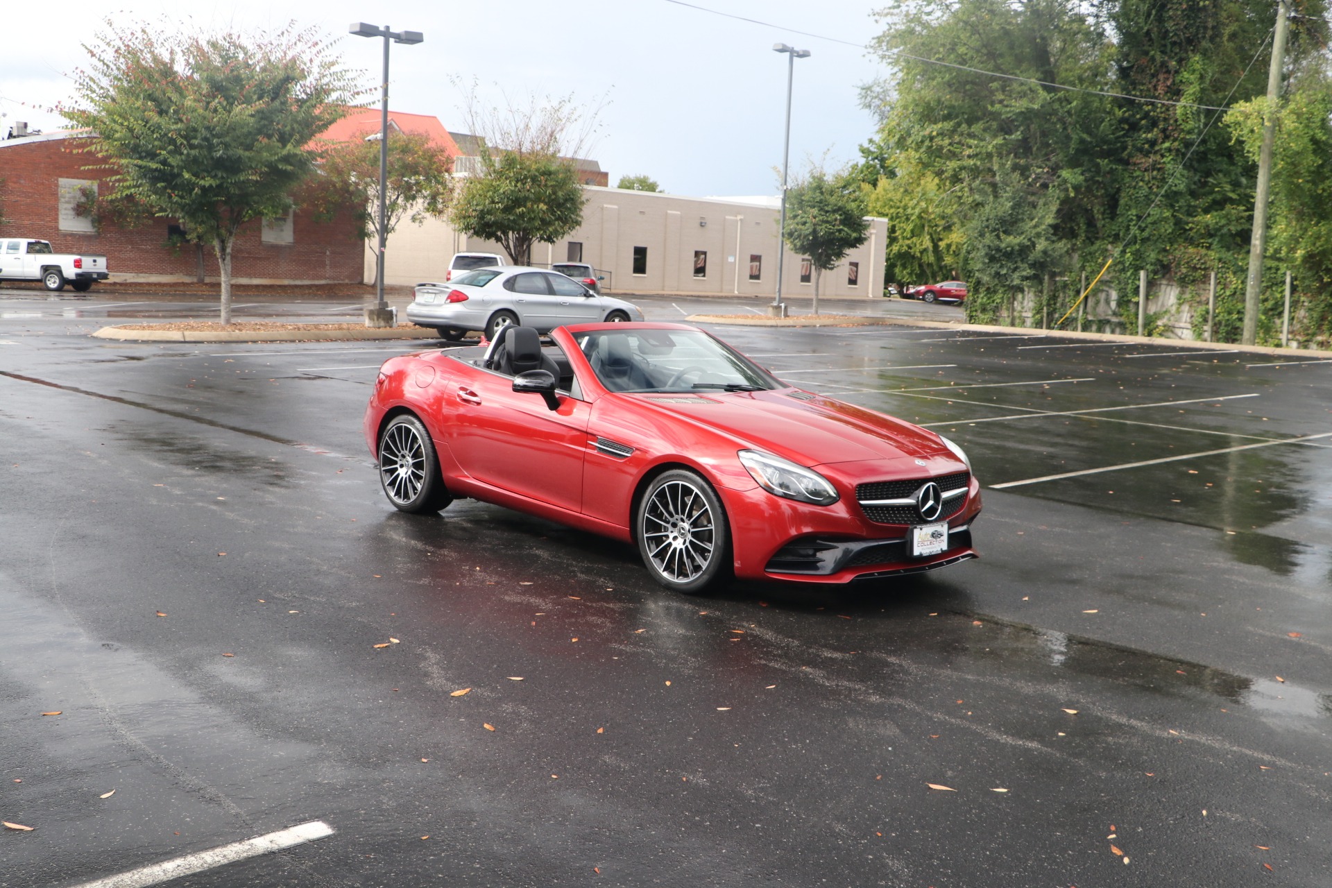Used 2018 Mercedes-Benz SLC300 Roadster Convertible W/PREMIUM 2 PACKAGE for sale Sold at Auto Collection in Murfreesboro TN 37129 1