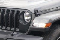 Used 2021 Jeep Gladiator Overland CREW CAB CONVERTIBLE 4X4 for sale Sold at Auto Collection in Murfreesboro TN 37130 10