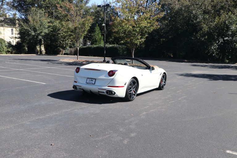 Used 2016 Ferrari California T CARBON FIBER PACKAGE W/NAV for sale $187,500 at Auto Collection in Murfreesboro TN 37130 3