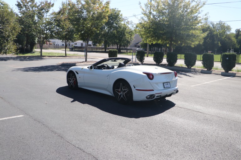 Used 2016 Ferrari California T CARBON FIBER PACKAGE W/NAV for sale $187,500 at Auto Collection in Murfreesboro TN 37130 4