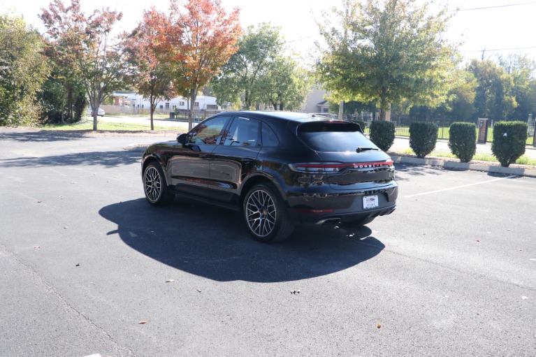 Used 2020 Porsche Macan PREMIUM PLUS AWD W/NAV for sale Sold at Auto Collection in Murfreesboro TN 37130 4