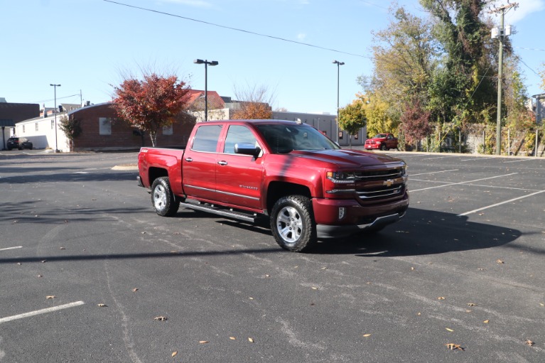 Used 2016 Chevrolet Silverado 1500 LTZ Z71 CREW CAB 4WD W/2LZ for sale Sold at Auto Collection in Murfreesboro TN 37130 1
