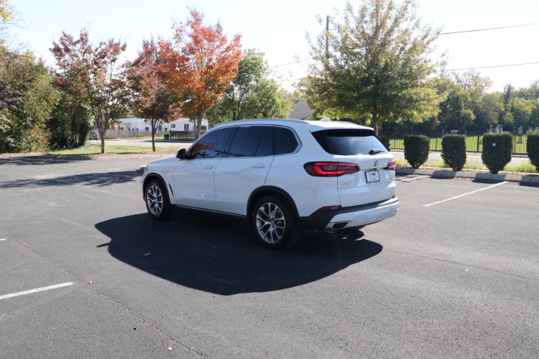 Used 2021 BMW X5 XDRIVE40I AWD W/NAV for sale Sold at Auto Collection in Murfreesboro TN 37130 4