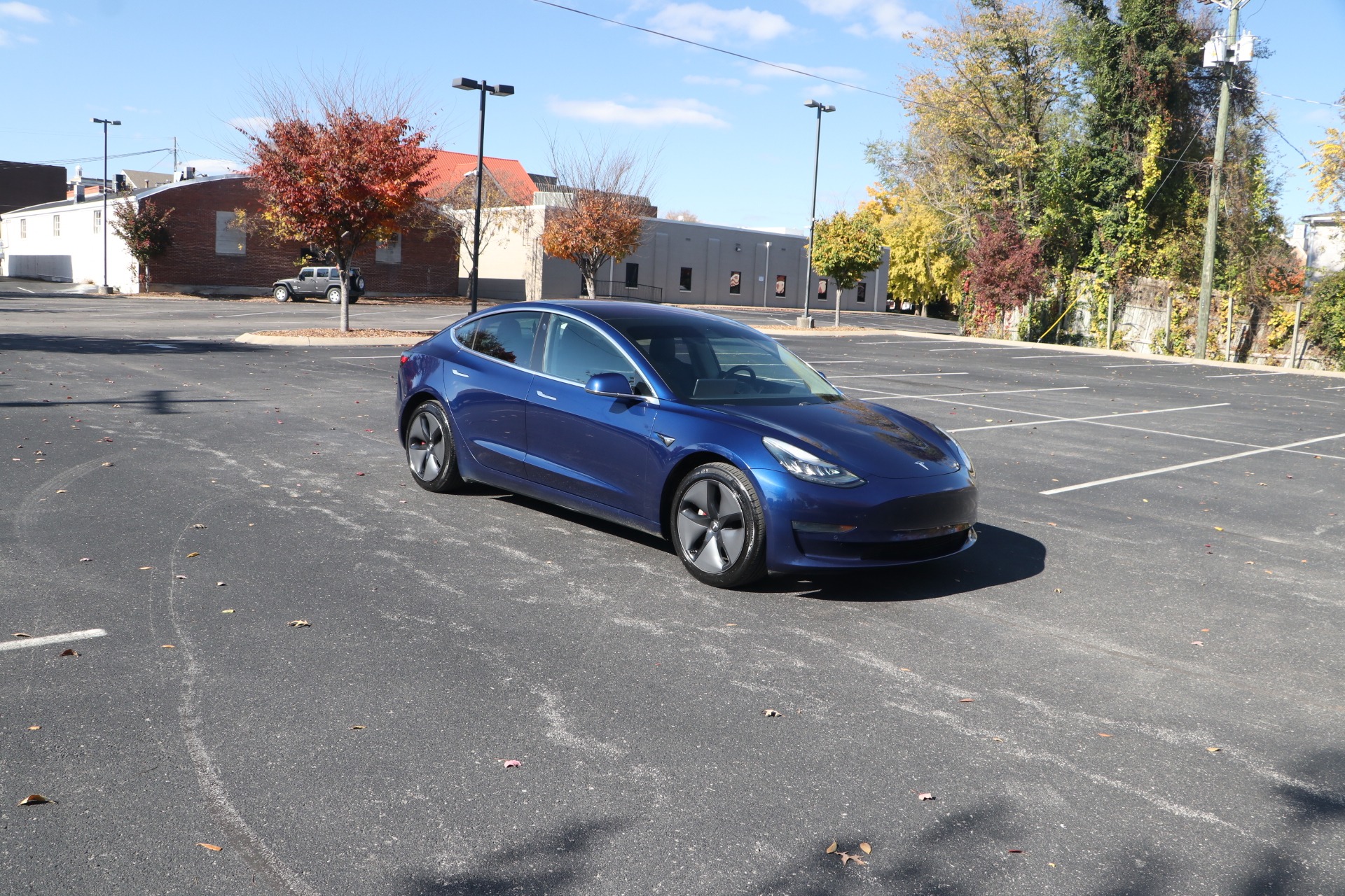 Used 2018 Tesla Model 3 STANDARD RANGE RWD W/NAV for sale Sold at Auto Collection in Murfreesboro TN 37130 1