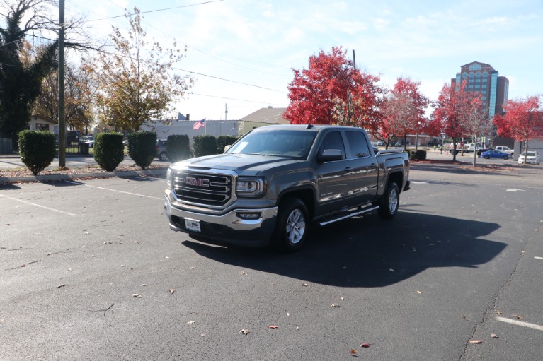 Used 2017 GMC Sierra 1500 SLE CREW CAB 2WD W/NAV for sale $39,950 at Auto Collection in Murfreesboro TN 37130 2