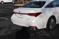 Used 2019 Toyota Avalon Limited FWD W/NAV for sale Sold at Auto Collection in Murfreesboro TN 37130 13