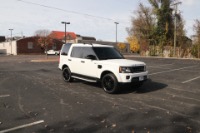 Used 2016 Land Rover LR4 HSE AWD W/NAV for sale Sold at Auto Collection in Murfreesboro TN 37129 1