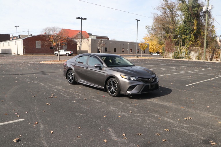 Used Used 2020 Toyota Camry SE FWD for sale $32,950 at Auto Collection in Murfreesboro TN