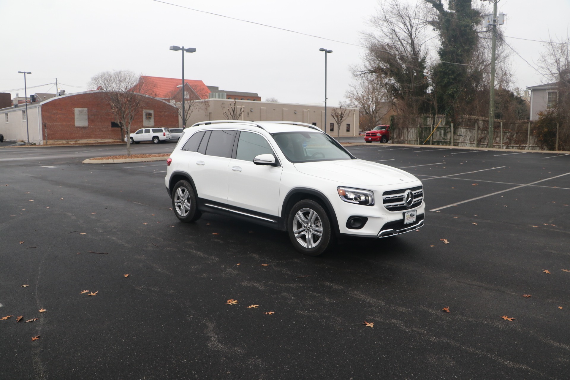 Used 2020 Mercedes-Benz GLB 250 4MATIC PREMIUM PKG W/NAV for sale Sold at Auto Collection in Murfreesboro TN 37129 1