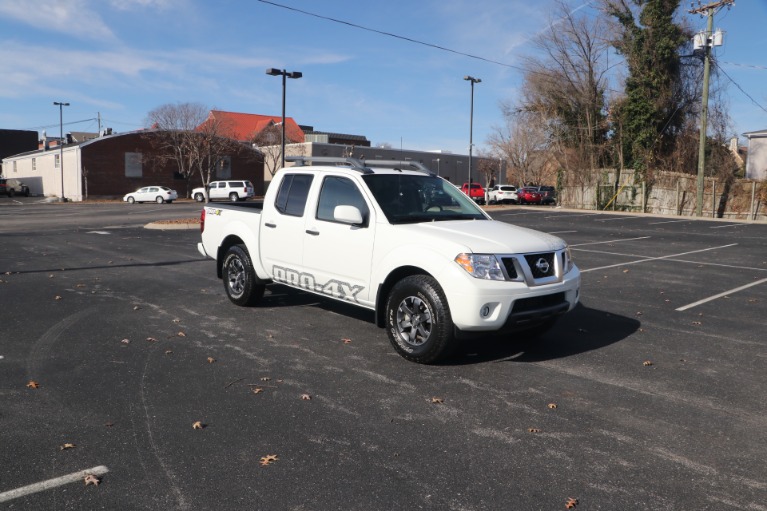 Used 2020 Nissan Frontier PRO-4X CREW CAB 4WD for sale Sold at Auto Collection in Murfreesboro TN 37130 1