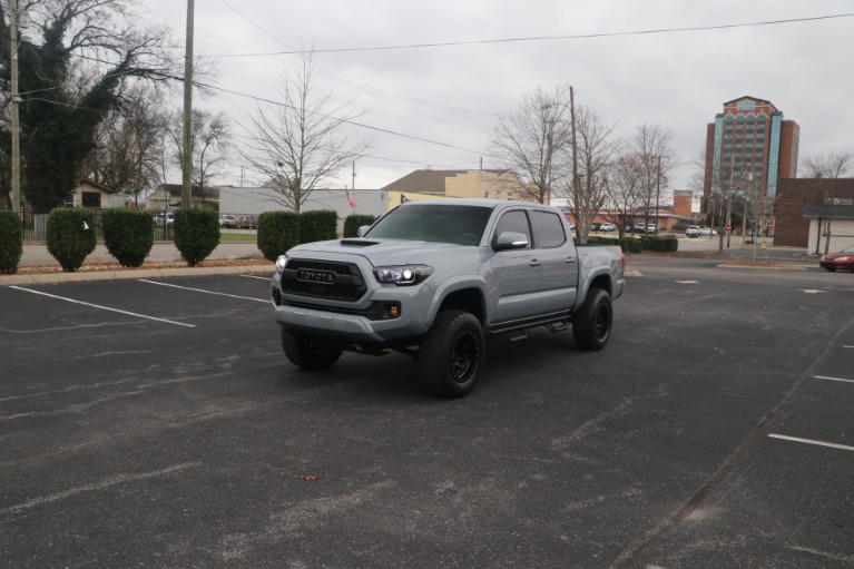 Used 2018 Toyota Tacoma DBL TRD SPORT 4WD W/NAV for sale Sold at Auto Collection in Murfreesboro TN 37130 2
