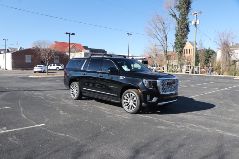 Used 2021 GMC Yukon XL Denali 4WD for sale Sold at Auto Collection in Murfreesboro TN 37130 1