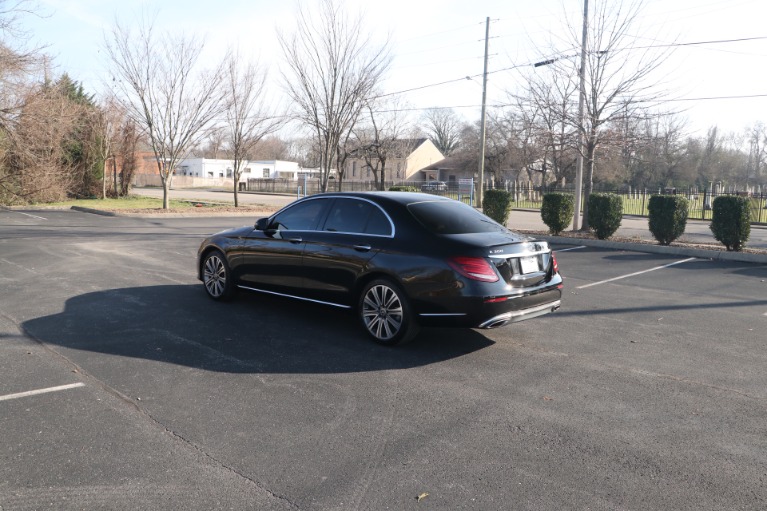Used 2018 Mercedes-Benz E 300 PREMIUM 3 PKG RWD W/NAV for sale $48,950 at Auto Collection in Murfreesboro TN 37130 4