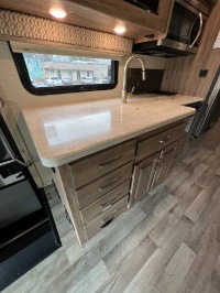 Used 2019 JAYCO PRECEPT 36A for sale $113,950 at Auto Collection in Murfreesboro TN 37130 29