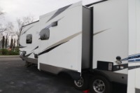 Used 2020 PALOMINO SOLAIRE 314TSBH W/3 SLIDE OUTS for sale Sold at Auto Collection in Murfreesboro TN 37129 12