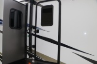 Used 2020 PALOMINO SOLAIRE 314TSBH W/3 SLIDE OUTS for sale $36,950 at Auto Collection in Murfreesboro TN 37130 20