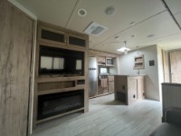 Used 2020 PALOMINO SOLAIRE 314TSBH W/3 SLIDE OUTS for sale $36,950 at Auto Collection in Murfreesboro TN 37130 47