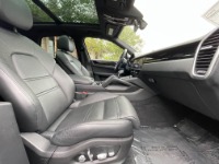 Used 2019 Porsche Cayenne S AWD W/PREMIUM PACKAGE for sale $77,500 at Auto Collection in Murfreesboro TN 37130 16