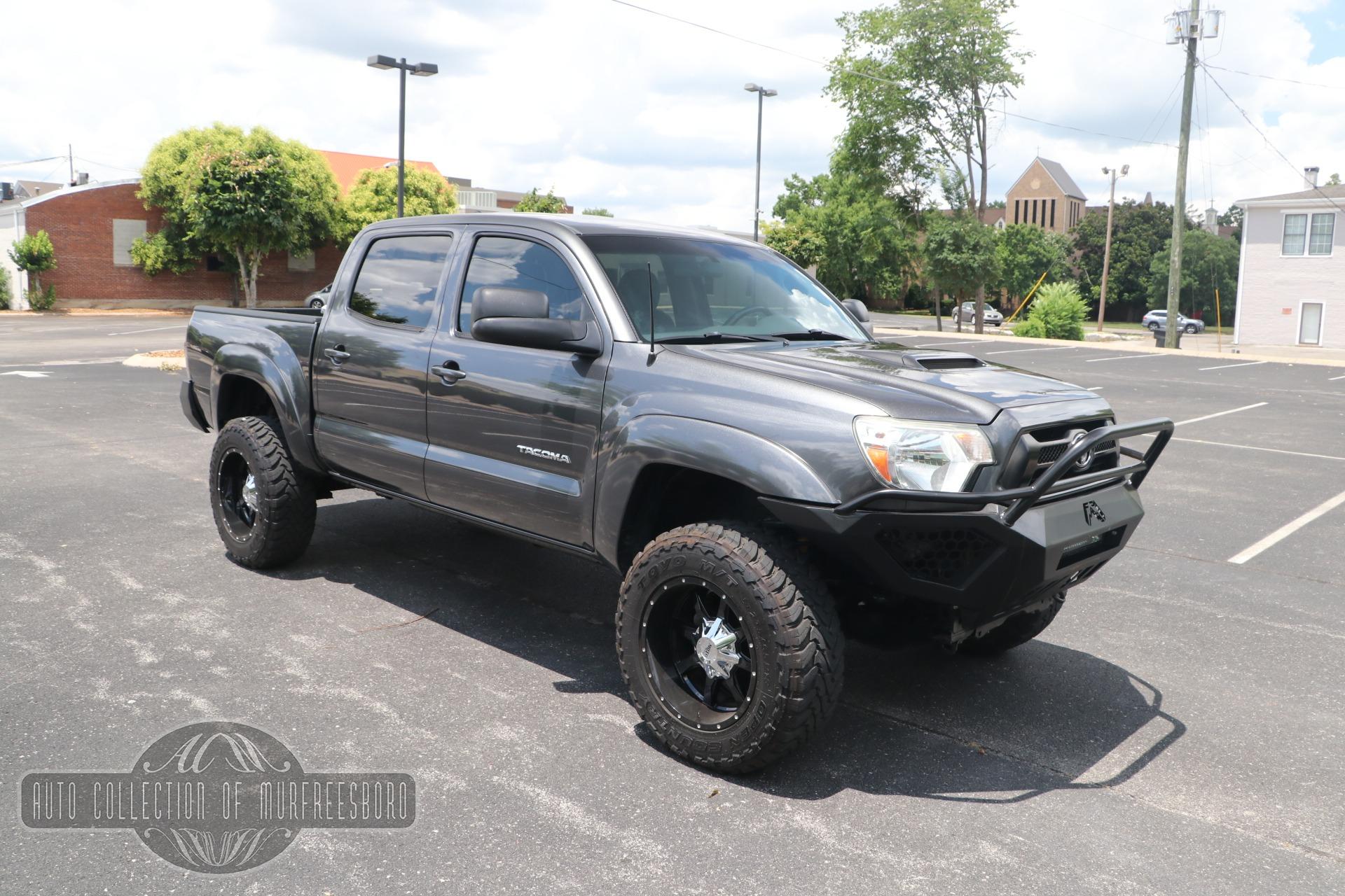 Used 2015 Toyota Tacoma TRD SPORT PKG for sale Sold at Auto Collection in Murfreesboro TN 37130 1