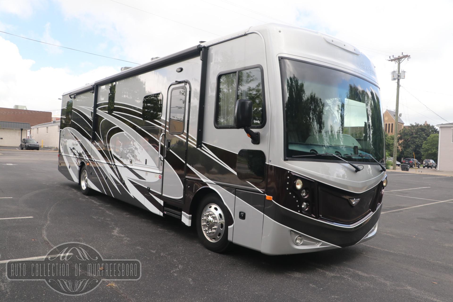 Used 2020 Freightliner Pace-Arrow X-LINE M-36U 340hp DIESEL RWD for sale $169,950 at Auto Collection in Murfreesboro TN 37130 1