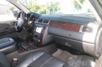 Used 2008 GMC Yukon Denali 4WD w/Power Sunroof for sale Sold at Auto Collection in Murfreesboro TN 37130 17