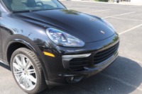 Used 2018 Porsche Cayenne Platinum Edition AWD w/Premium Package Plus for sale $48,950 at Auto Collection in Murfreesboro TN 37130 10