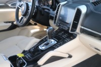 Used 2018 Porsche Cayenne Platinum Edition AWD w/Premium Package Plus for sale $48,950 at Auto Collection in Murfreesboro TN 37130 26