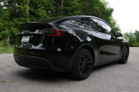 Used 2021 Tesla Model Y Long Range AWD w/Autopilot for sale $53,950 at Auto Collection in Murfreesboro TN 37129 3