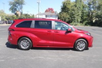 Used 2022 Toyota Sienna LE FWD W/ROOF RAILS for sale Sold at Auto Collection in Murfreesboro TN 37129 8
