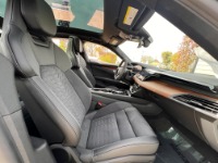 Used 2022 Audi e-tron GT PREMIUM PLUS QUATTRO W/NAV for sale $92,900 at Auto Collection in Murfreesboro TN 37129 40