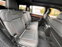 Used 2021 Jeep Grand Cherokee L SUMMIT RESERVE 5.7L V8 W/NAV for sale $64,950 at Auto Collection in Murfreesboro TN 37130 38