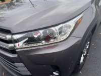 Used 2019 Toyota Highlander Limited Platinum for sale $36,700 at Auto Collection in Murfreesboro TN 37130 10