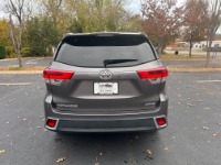 Used 2019 Toyota Highlander Limited Platinum for sale $36,700 at Auto Collection in Murfreesboro TN 37130 6