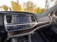 Used 2019 Toyota Highlander Limited Platinum for sale $36,700 at Auto Collection in Murfreesboro TN 37130 71