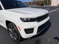 Used 2022 Jeep Grand Cherokee OVERLAND 4X4 W/NAV for sale $57,500 at Auto Collection in Murfreesboro TN 37130 10