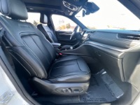 Used 2022 Jeep Grand Cherokee OVERLAND 4X4 W/NAV for sale $57,500 at Auto Collection in Murfreesboro TN 37130 52