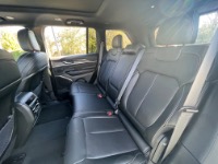 Used 2022 Jeep Grand Cherokee OVERLAND 4X4 W/NAV for sale $57,500 at Auto Collection in Murfreesboro TN 37130 64