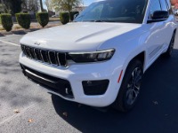 Used 2022 Jeep Grand Cherokee OVERLAND 4X4 W/NAV for sale $57,500 at Auto Collection in Murfreesboro TN 37130 9