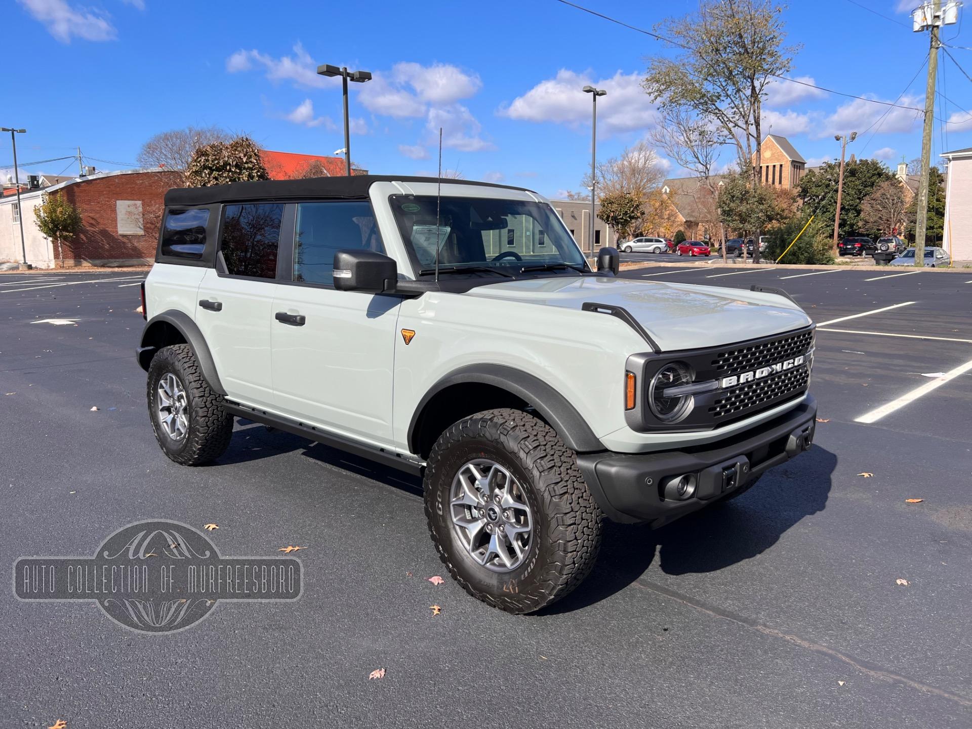 Used 2022 Ford Bronco BADLANDS ADVANCE 2.7L AWD for sale $68,500 at Auto Collection in Murfreesboro TN 37130 1