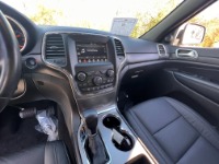 Used 2021 Jeep Grand Cherokee LAREDO E 4X2 for sale $31,500 at Auto Collection in Murfreesboro TN 37130 21