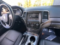Used 2021 Jeep Grand Cherokee LAREDO E 4X2 for sale $31,500 at Auto Collection in Murfreesboro TN 37130 25